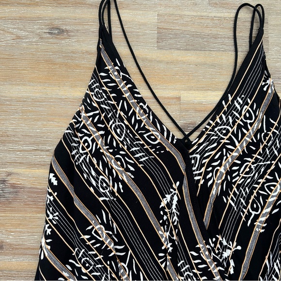 Hi-lo Patterned Tank - Picture 5 of 12